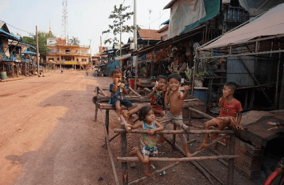 enfants au Cambodge, 2020