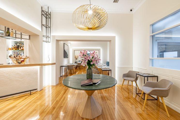L'interieur du restaurant le Pavillon d'Athènes
