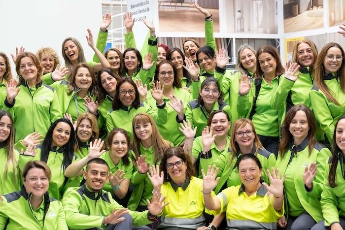 Personnel de Leroy Merlin en Espagne