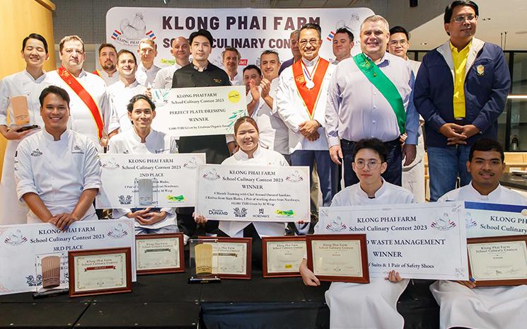 Les participants au premier concours culinaire Klong Phai Farm a Bangkok