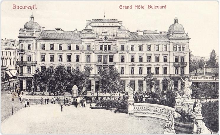 Grand Hotel du Boulevard Facade 1874