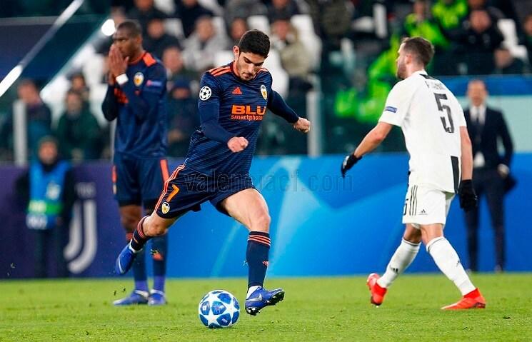 Guedes trop isolé pour apporter sur le plan offensif