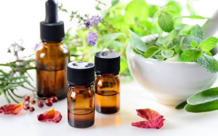 Huiles essentielles ou extraits de plantes
