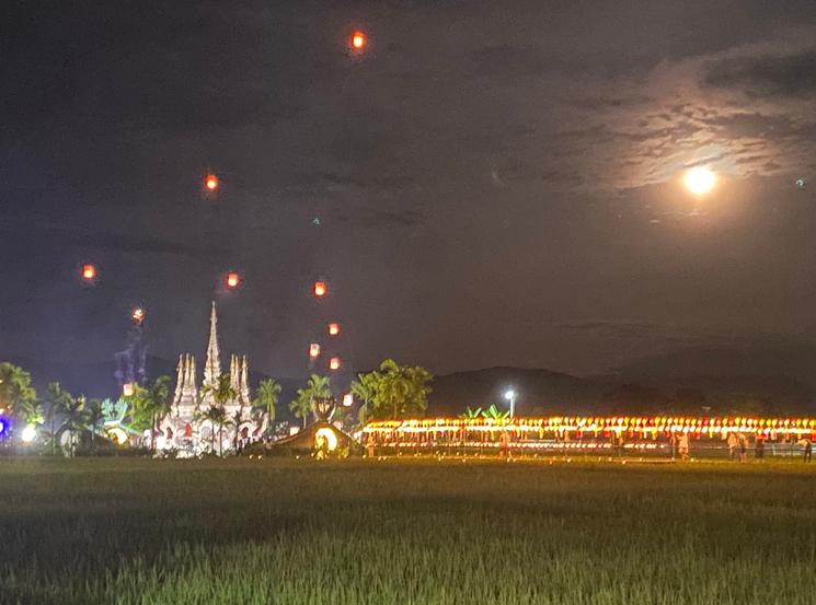 Yi Peng 2025 à Chiang Mai