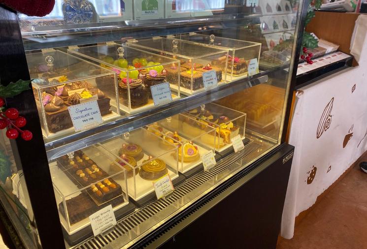 Vitrine gâteaux Khom