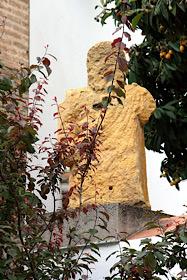 Pierre en forme de géant à la casa del gigante- Michel wal - Search media - Wikimedia Commons