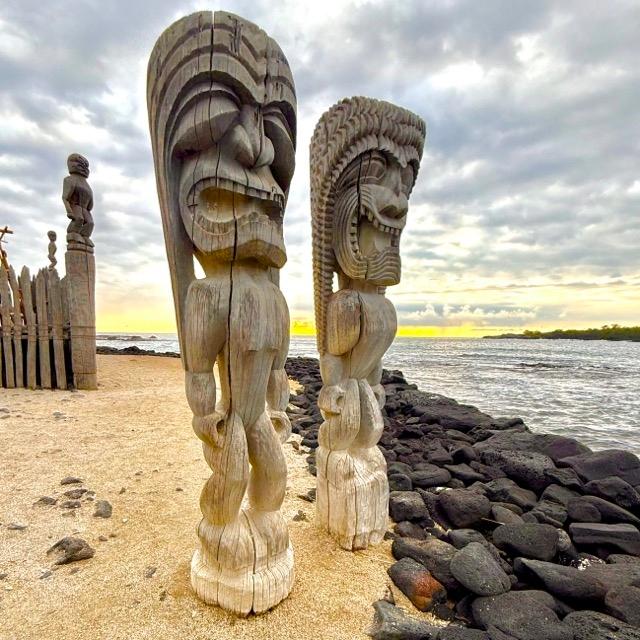 Le lieu sacré « Pu’uhonua o Hõnaunau © Claude Budin-Juteau