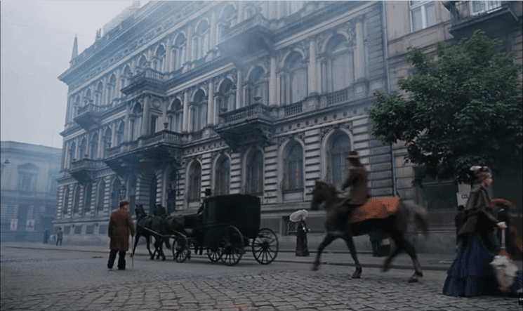 Palais de Maurycy Poznański, capture du film « Terre promise », réalisé par Andrzej Wajda. (2:03:58 — youtube)