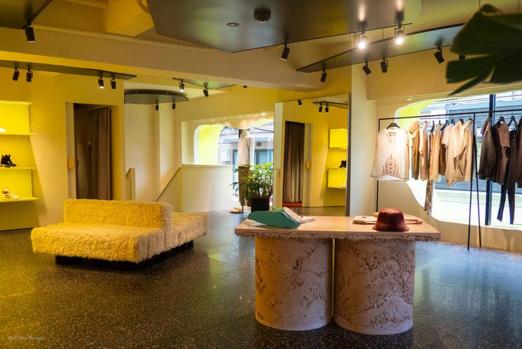 Le deuxième étage de la boutique Isabel Marant