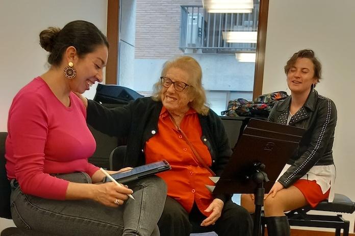 Jeannine Bouché avec une élève en Espagne