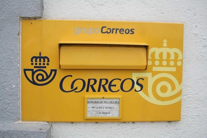 boite aux lettres jaunes de correos