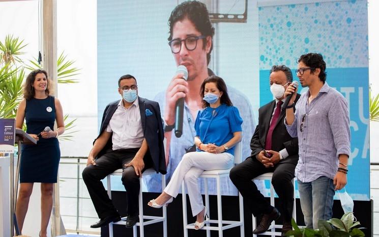 LA SAISON BLEUE SCENE