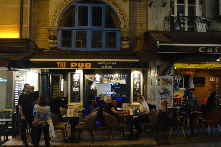 leyla teras istanbul