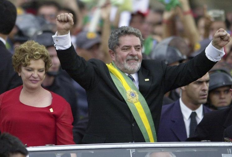 Lula est élu en 2003 au Brésil
