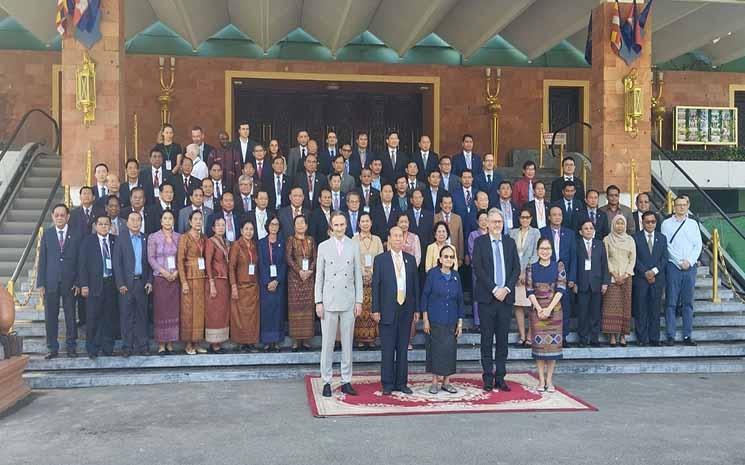 La Francophonie se réunit à Phnom Penh sur le cas des « enfants sans identité »