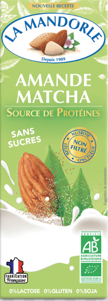 Lait d'amande au matcha