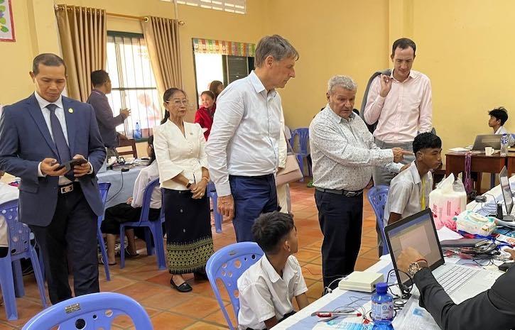 Le Cambodge en route vers l'autonomie en audiologie