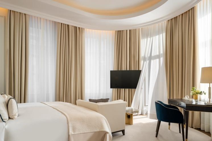 Le Corinthia Grand Hotel du Boulevard Bucarest suite superior