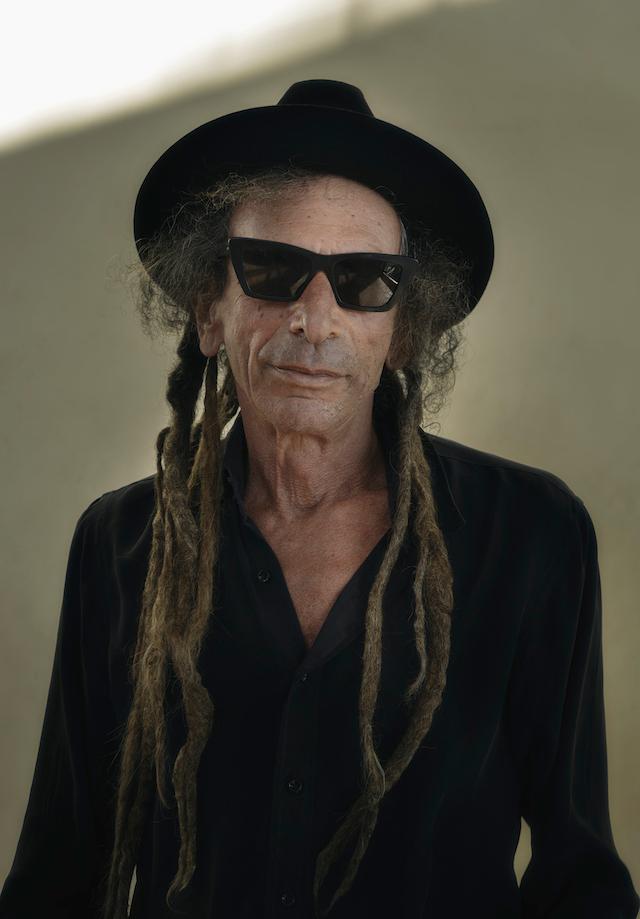 Le geste et le silence