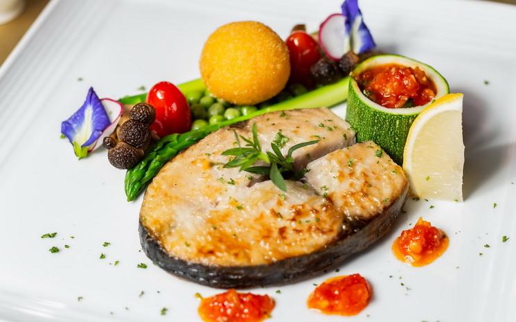 Maquereau roi au restaurant francais Le Crystal Chiang Mai