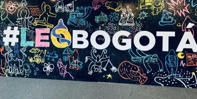 Pavillon #leobogota à la foire internationale du livre de Bogota à Corferias