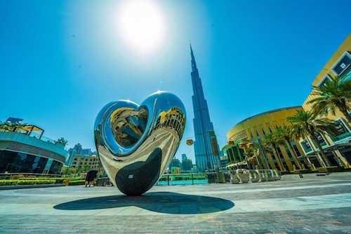 love me sculpture Dubai