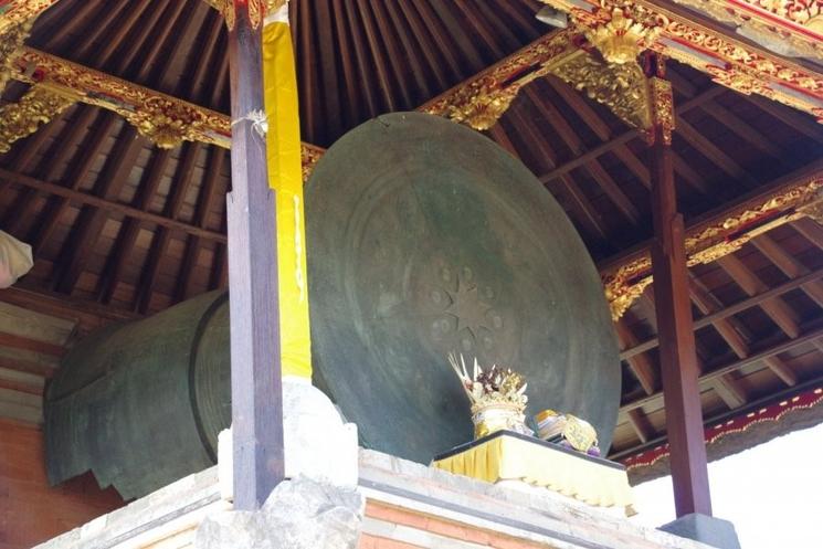 la lune de Pejeng en Asie
