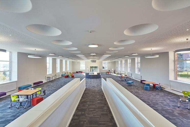 Location de salles au lycée international de londres winston churchill