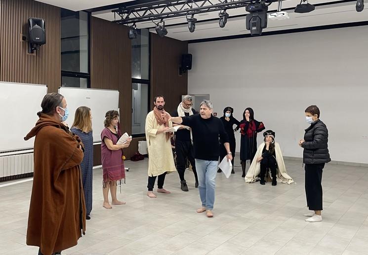 MISE EN SCENE REPETITIONS HEND TEATRO JEAN LUC GARCIA.jpg
