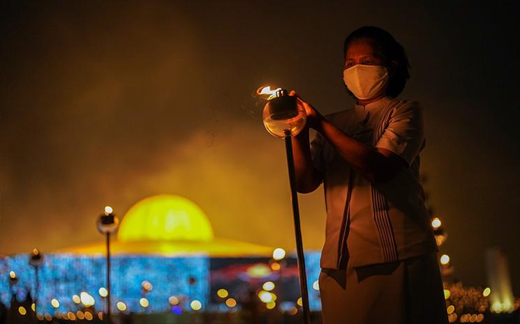 Makha Bucha au temple Dhammakaya via Zoom