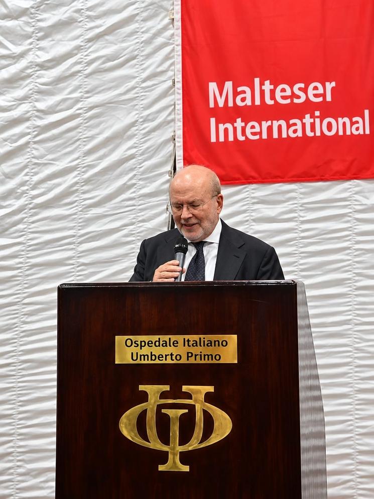 Marc Innaro Patris De Breuil lors de son discours à la soirée