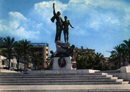 Statue des Martyrs, 1970