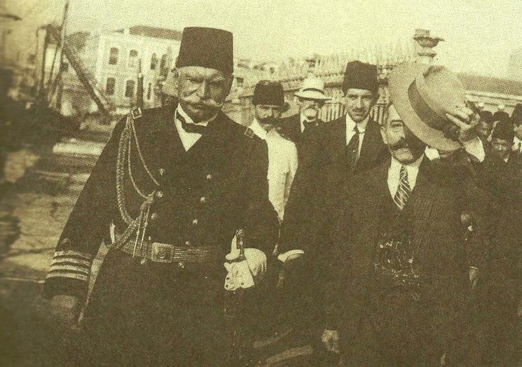 Mehmet V et Pierre Loti en 1913 à Istanbul