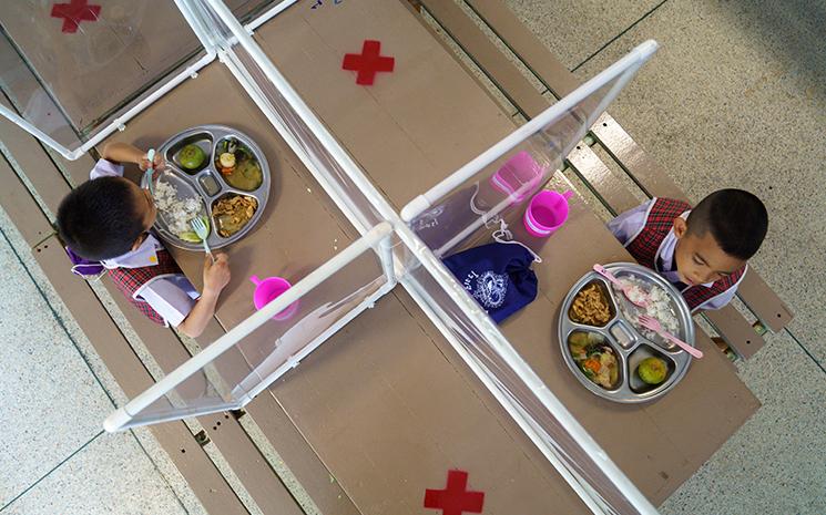 Mesures sanitaires dans les ecoles thailandaises