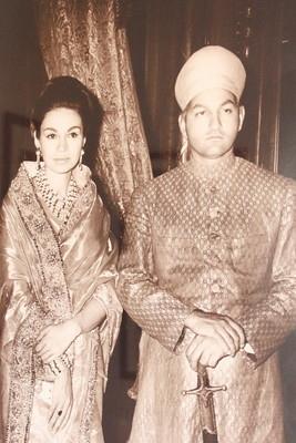 Mukarram Jah et sa 1ère femme Ezra Birgin