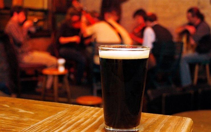 Groupe de Musique dans un pub en Irlande