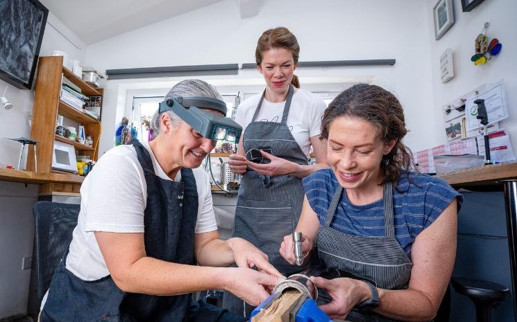 NI Silver, expérience en fabrication de bijoux, Co Down