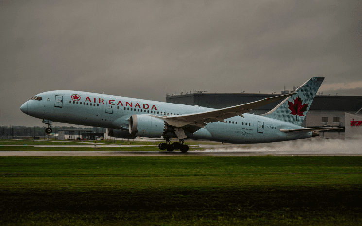 Le trajet New York-Montréal en avion