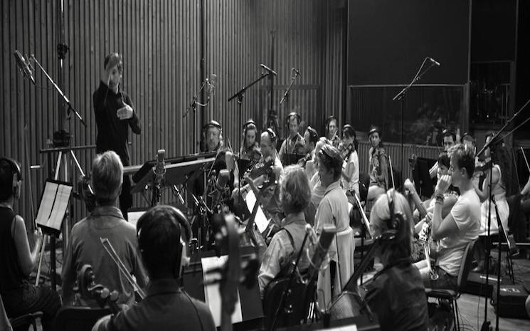 Nicolas Errèra avec un orchestre. © Nicolas Errèra