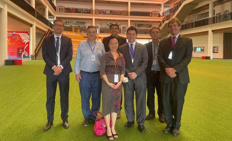 Olivier Cadic Senateur des français de l'étranger visite l'ecole française international