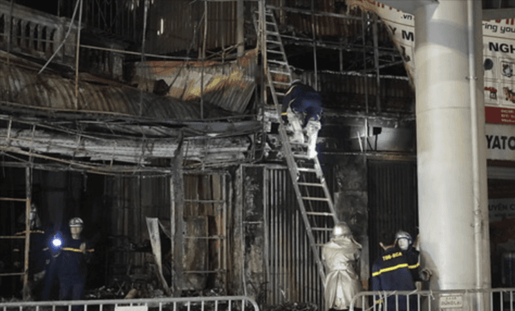 incendie hanoi 11 mort