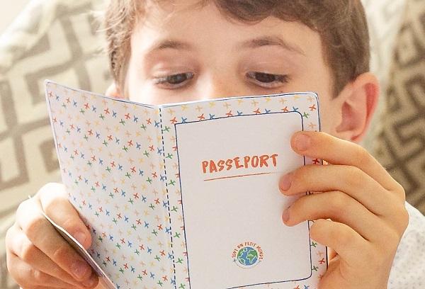 jeu tout un petit monde Marine Broux expatriée maman entrepreneuse