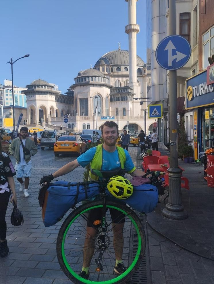 monocycle de Paris à Beyrouth