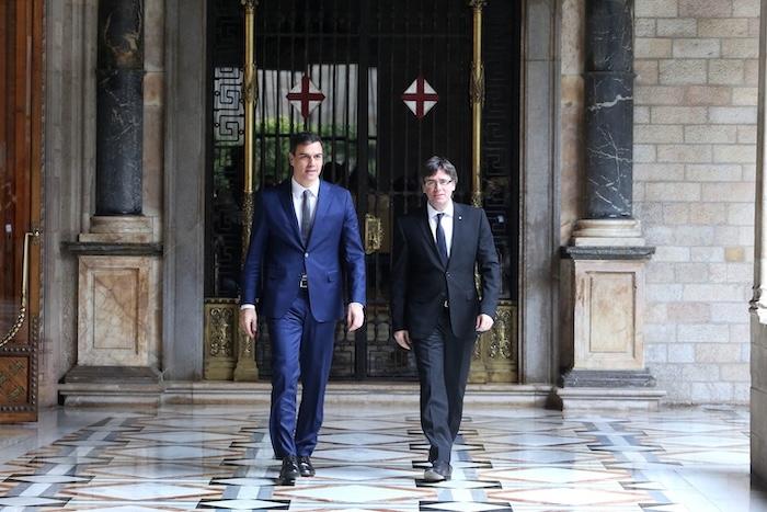 pedro sanchez et parles Puigdemont