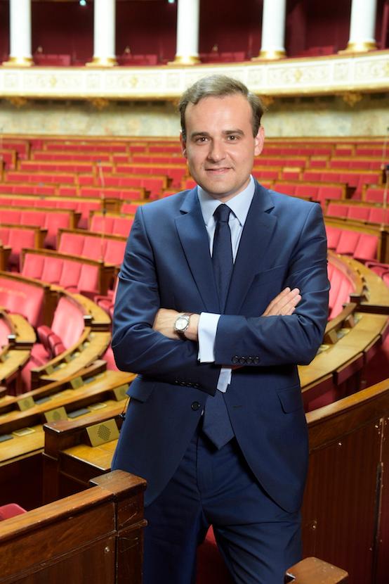 Alexandre Holroyd dans l'assemblée nationale