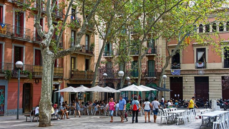 photo de la Plaça de la Virreina a barcelone