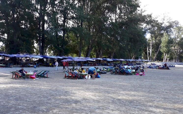 Decouverte de la station balneaire de Prachuap Kiri Khan en Thailande