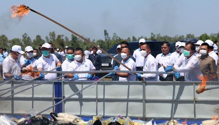 Plusieurs tonnes de drogues détruites au Cambodge