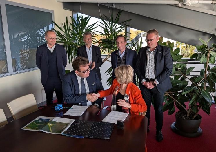 Signature du contrat entre Volta Polska et LODZ CENTRAL AIRPORT POLAND