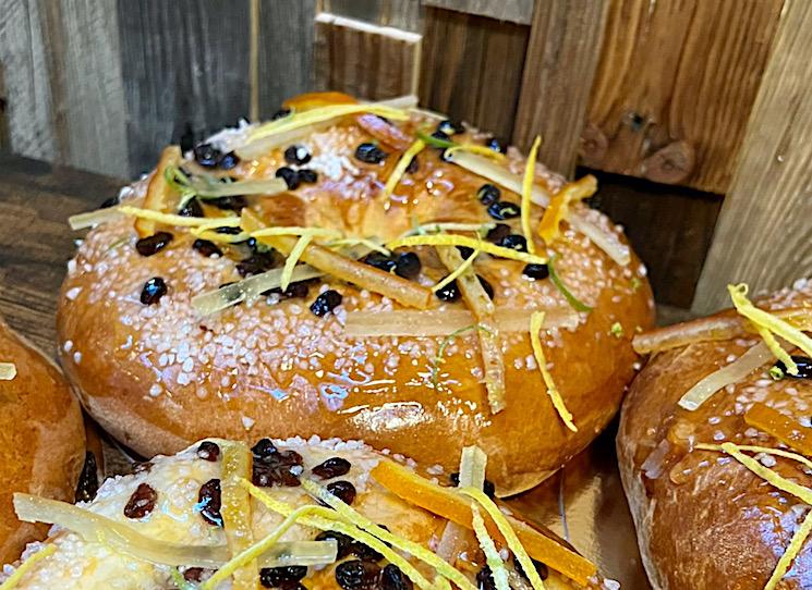 Les fameuses brioches de Noël de la Maison Puget à Londres